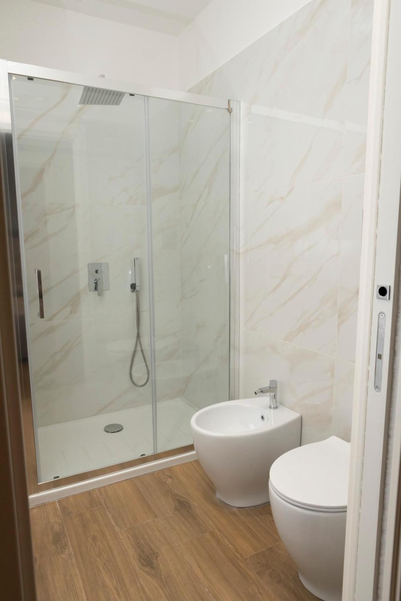 Alleria Rooms Наполи Екстериор снимка