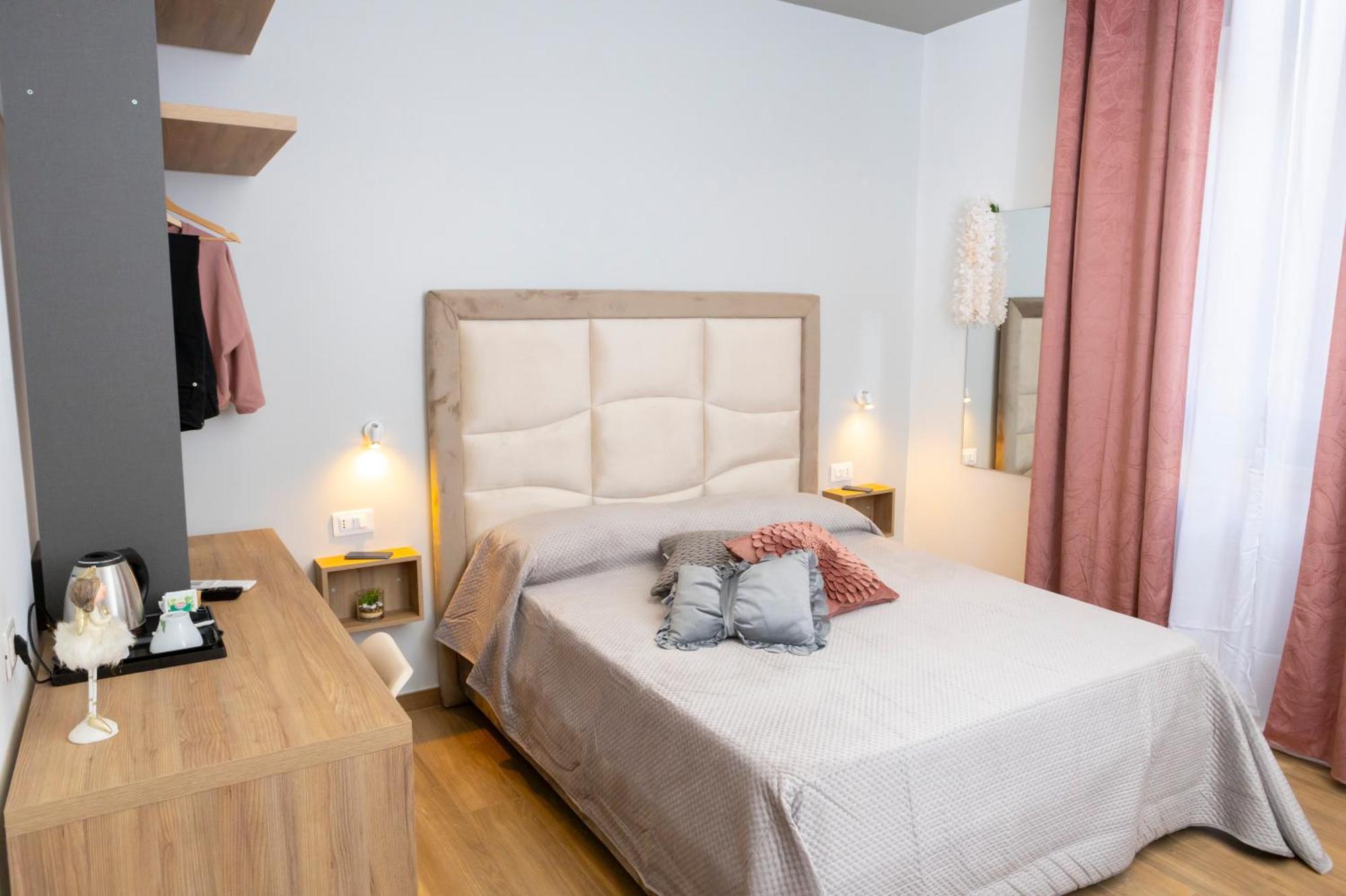 Alleria Rooms Наполи Екстериор снимка