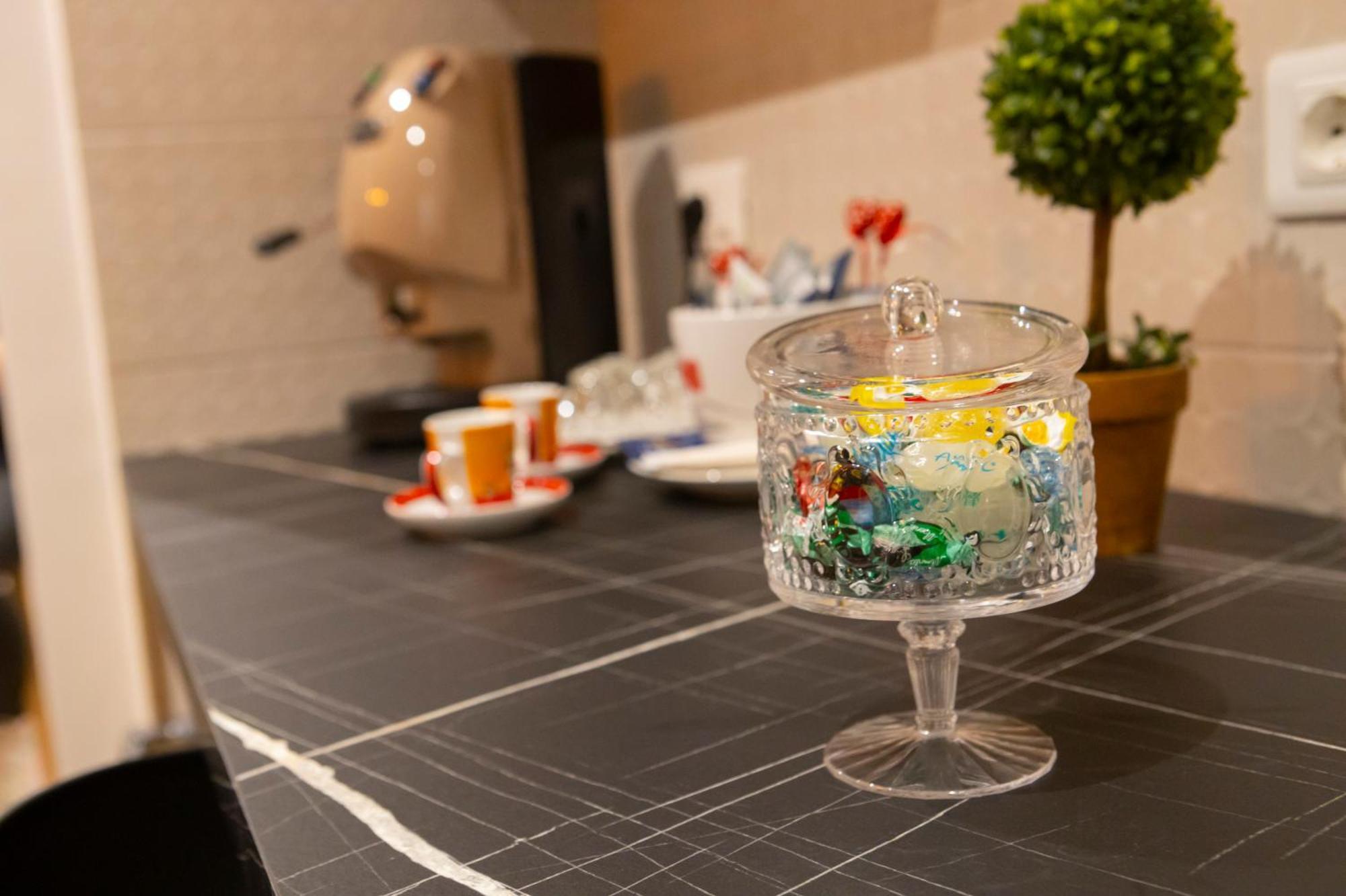 Alleria Rooms Наполи Екстериор снимка