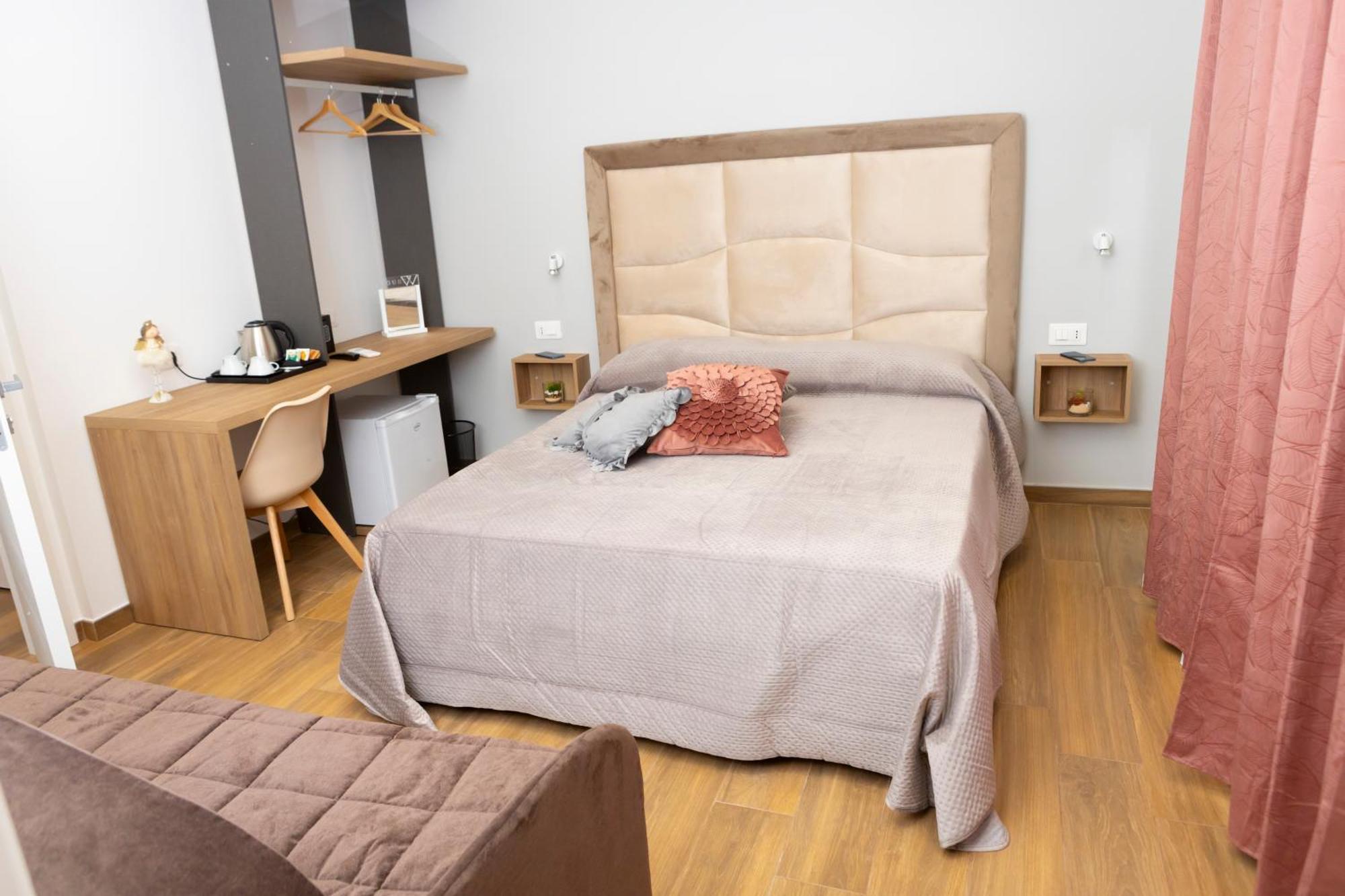 Alleria Rooms Наполи Екстериор снимка